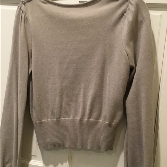 ELLE Cropped Ruffle Sweater - Picture 6 of 6